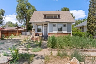 Building Photo - 1615 E 9th St