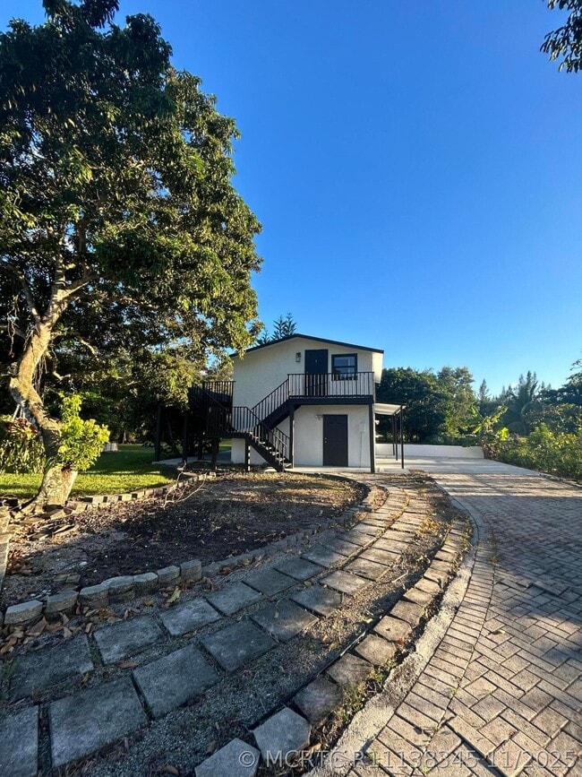Building Photo - 14840 SW 21st St