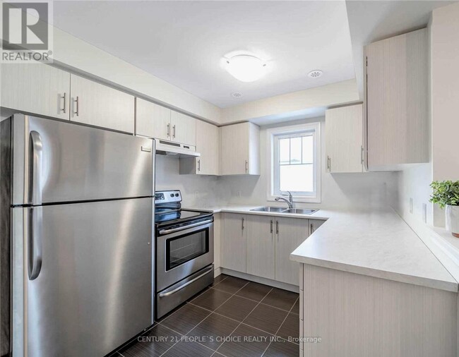 Building Photo - 80 Nearco Cresent