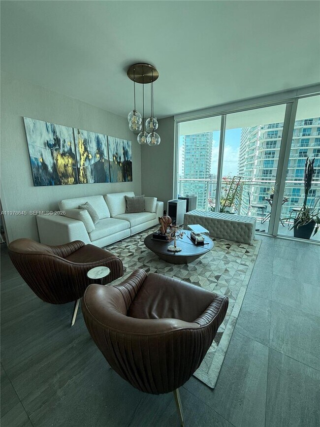 Building Photo - 1080 Brickell Ave