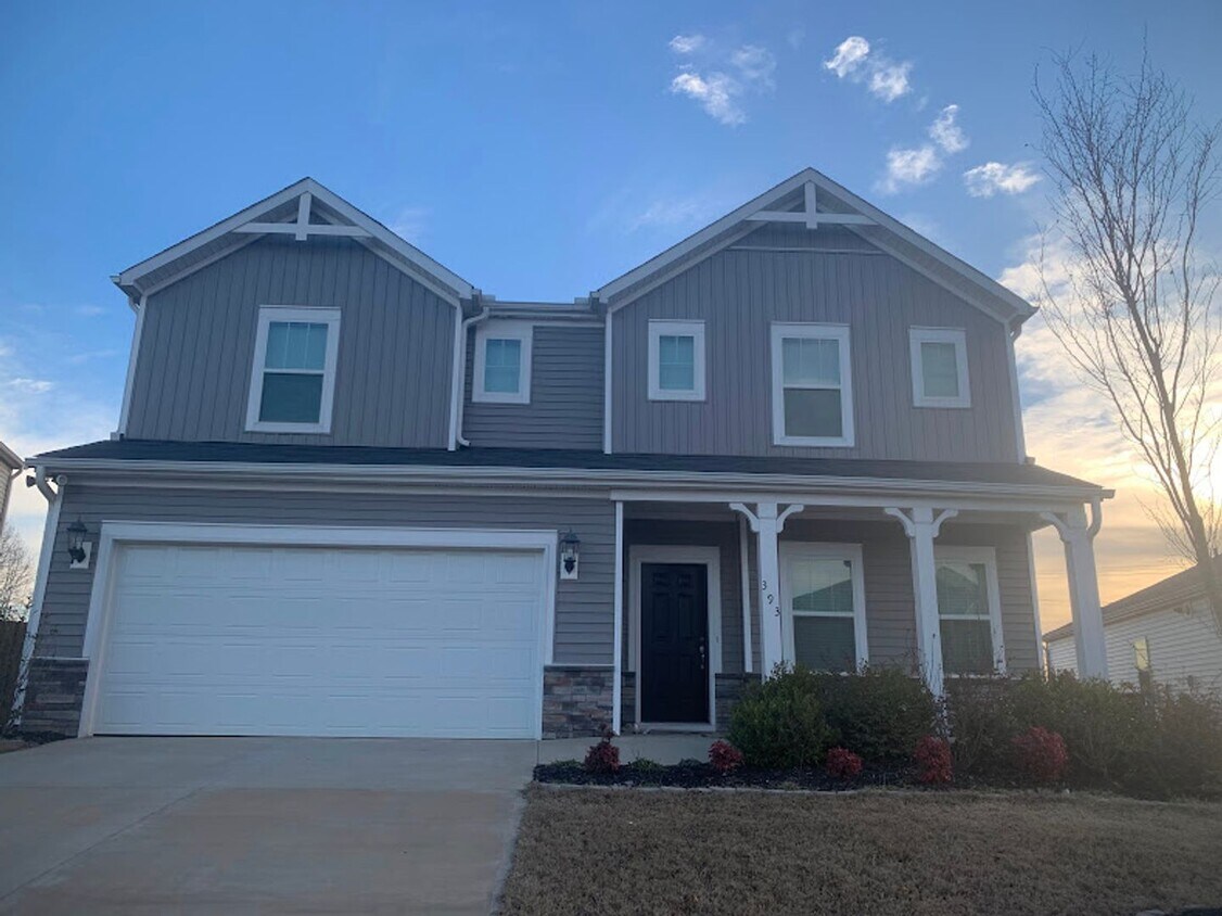 Brand New home in Simpsonville !! 5 Bedroom and 4 baths in Highland Chase - Brand New  home in Simpsonville !! 5 Bedroom and 4 baths in Highland Chase