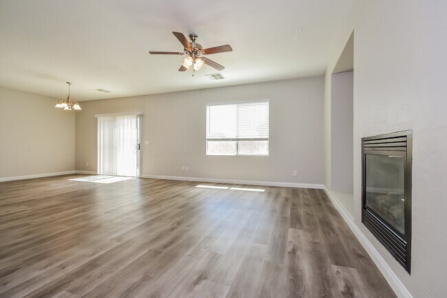 Foto del edificio - 1417 Beams Ave