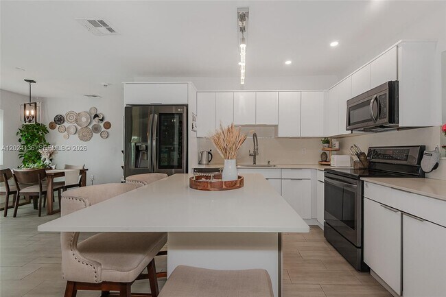 Foto del edificio - 1130 NE 143rd St