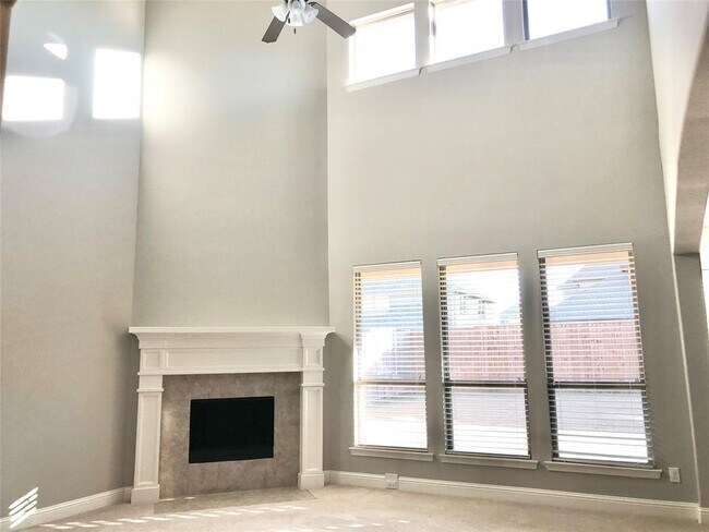 Building Photo - 14781 Huffman Ln