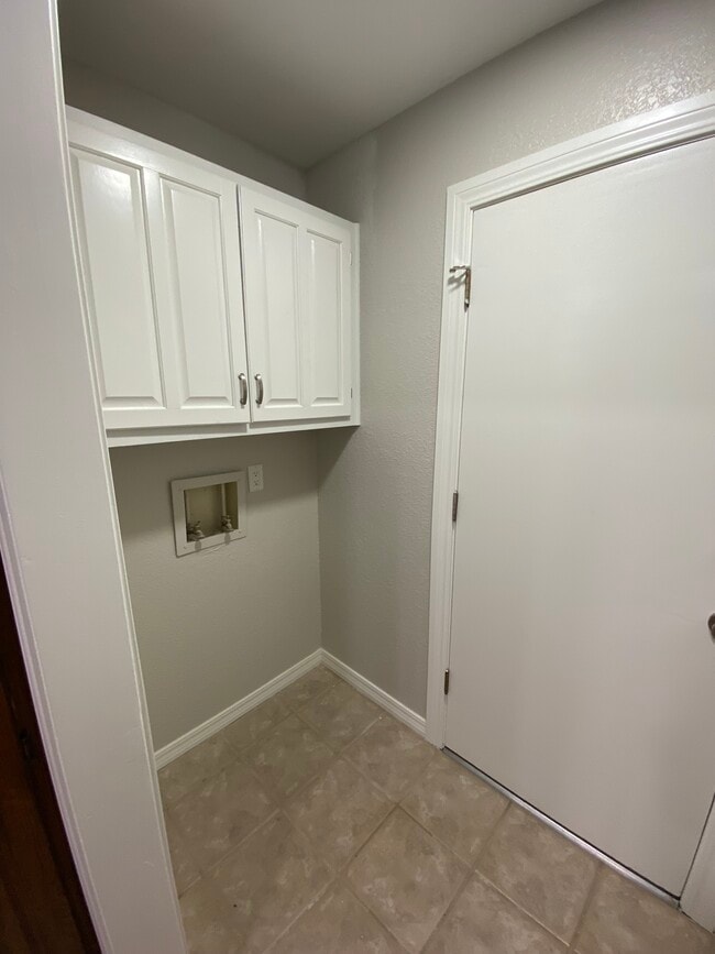 Foto del edificio - 2817 E El Paso St