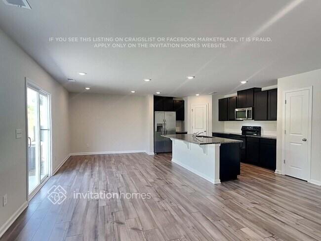 Foto del edificio - 5129 Cameron Cmns Pkwy