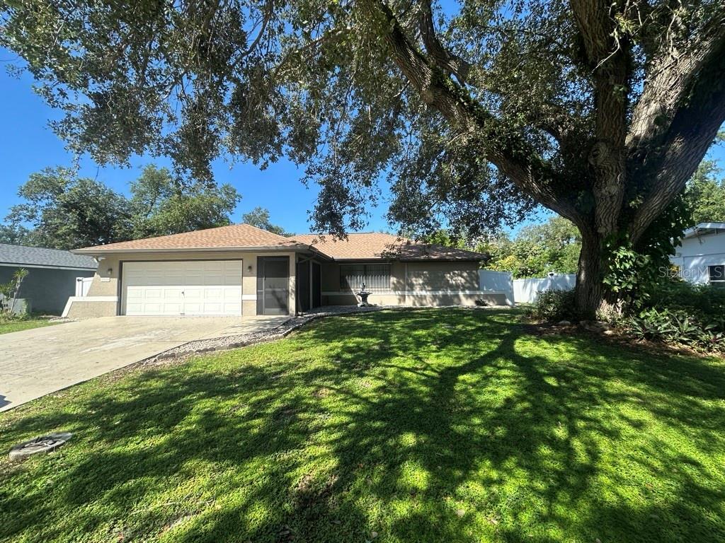 Primary Photo - 2029 Lake View Blvd