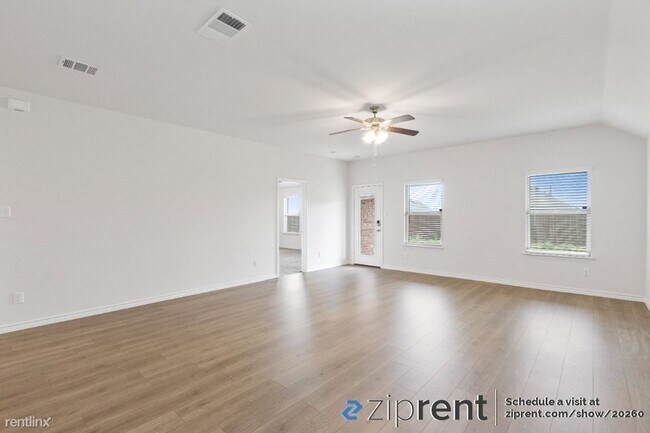 Foto del edificio - 4 br, 2 bath House - 307 Headwater Dr, Roc...