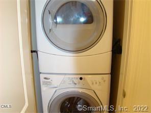 Foto del edificio - 27 Ferris Ave