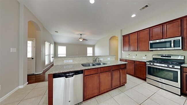 Building Photo - 21603 Palaramo Ct