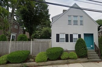 Building Photo - 126 Lowell St