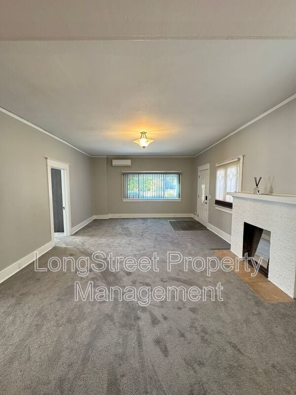 Building Photo - 129 NW 11th St