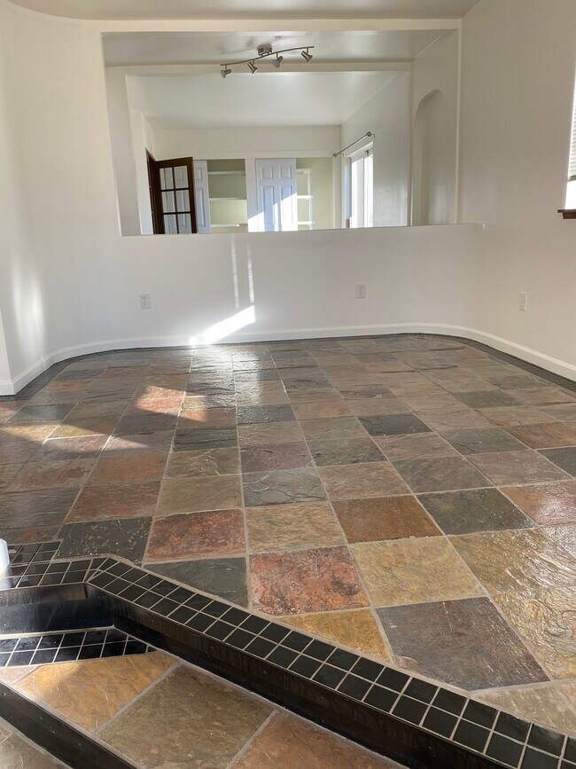 Foto del edificio - 3812 Beach Dr SW