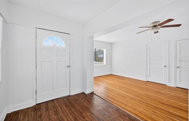 Foto del edificio - 5517 Gulfport Blvd S