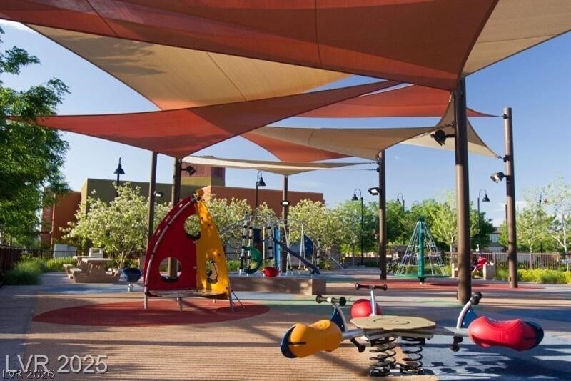 Foto del edificio - 3434 Oristano Ln