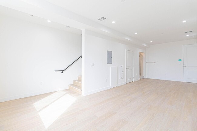 Building Photo - 11311 Hawthorne Blvd