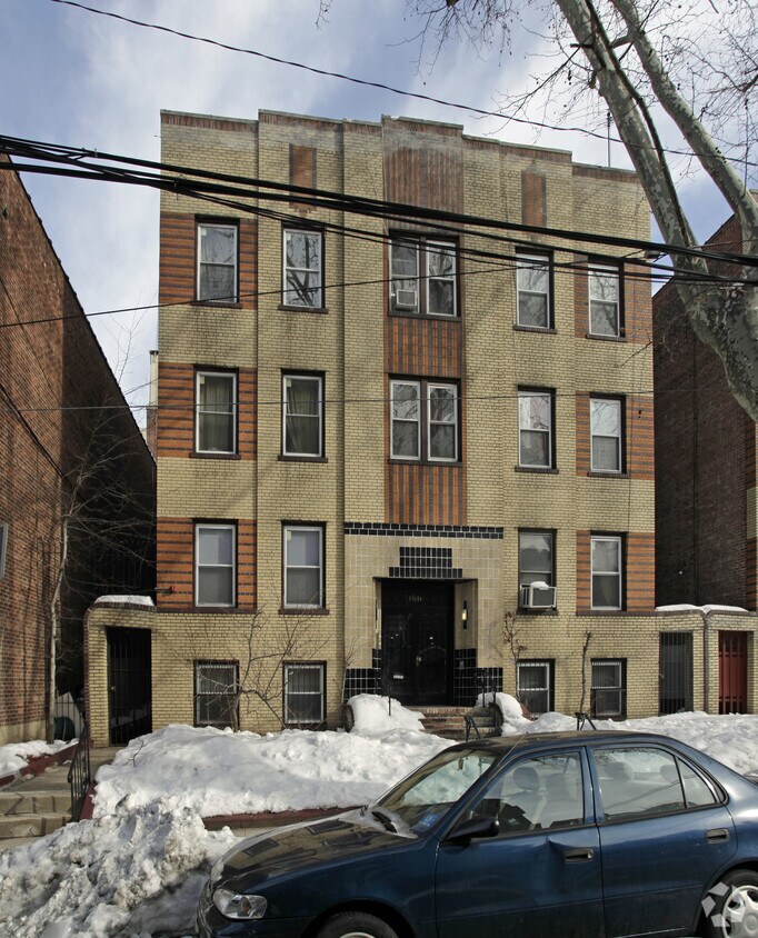 Foto principal - 180 Jewett Ave