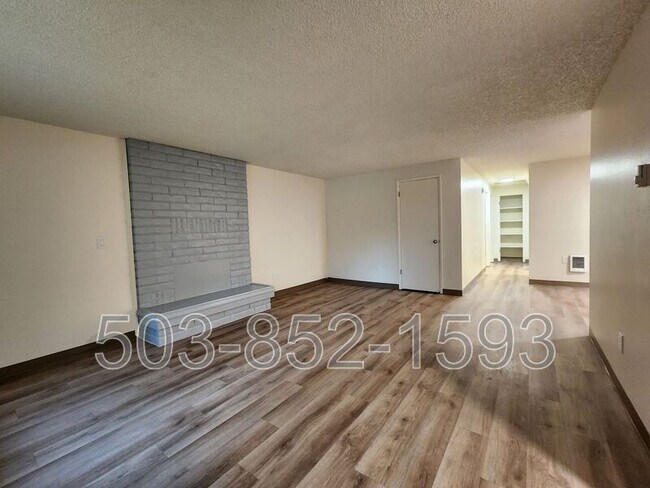 Building Photo - 1829 NE 23rd Ct