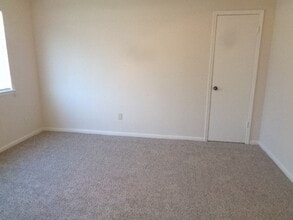 Building Photo - 15835 Cardono Ln