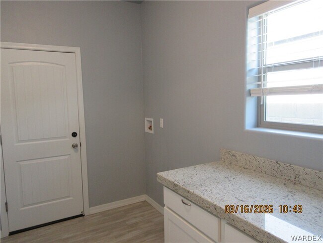 Foto del edificio - 3644 N Lomita St