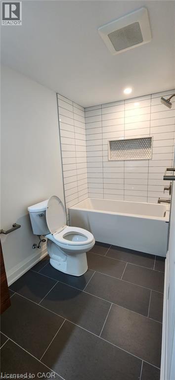 Photo du bâtiment - 261 Belmont Ave W