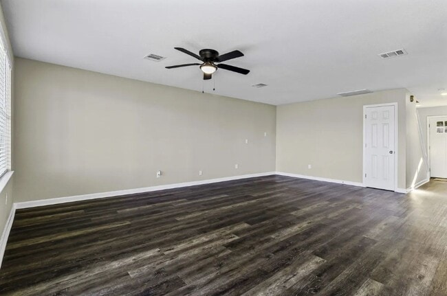 Building Photo - 416 Kickapoo Dr
