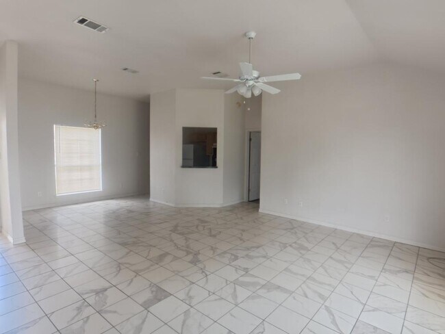 Foto del edificio - 4908 Topsey Dr