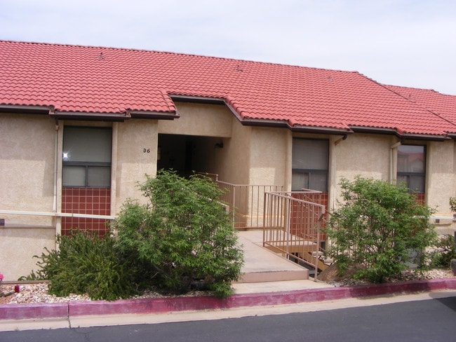 Building Photo - 161 W 950 S