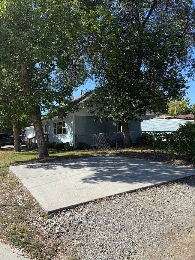 Building Photo - 3415 Poly Dr