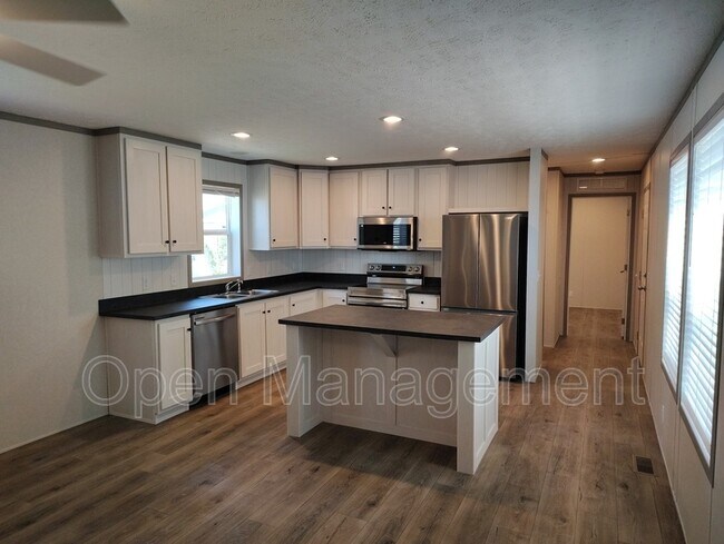 Foto del edificio - 113 Arlene Ln