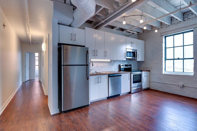Foto del edificio - Newly Rennovated Two Bedroom