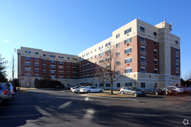 Foto del edificio - Montclare Senior Residences