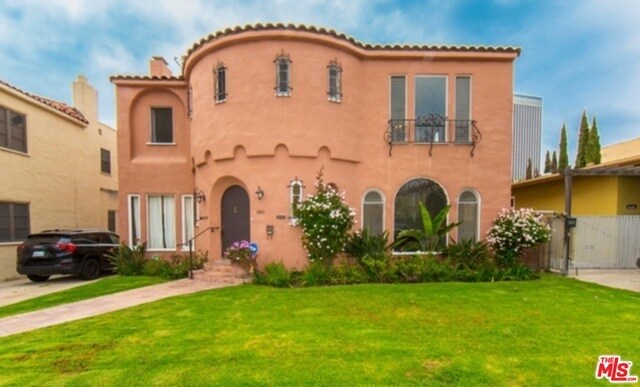 Primary Photo - 908 1/2 S Curson Ave