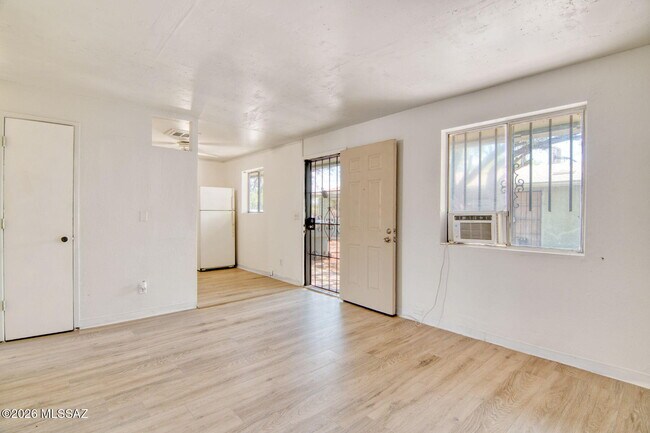 Foto del edificio - 5657 E 28th St