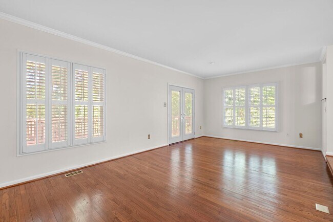 Foto del edificio - 8710 Birkenhead Ct