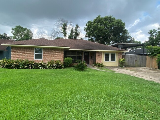 Building Photo - 4929 Libbey Dr