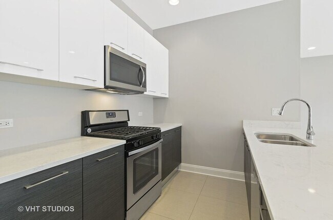 Foto del edificio - 833 Laurel Ave