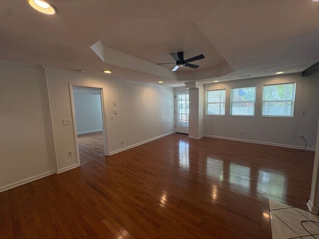 Foto del edificio - 408 3rd Ave NW