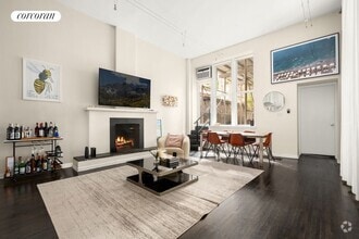 Building Photo - 242 W 72nd St