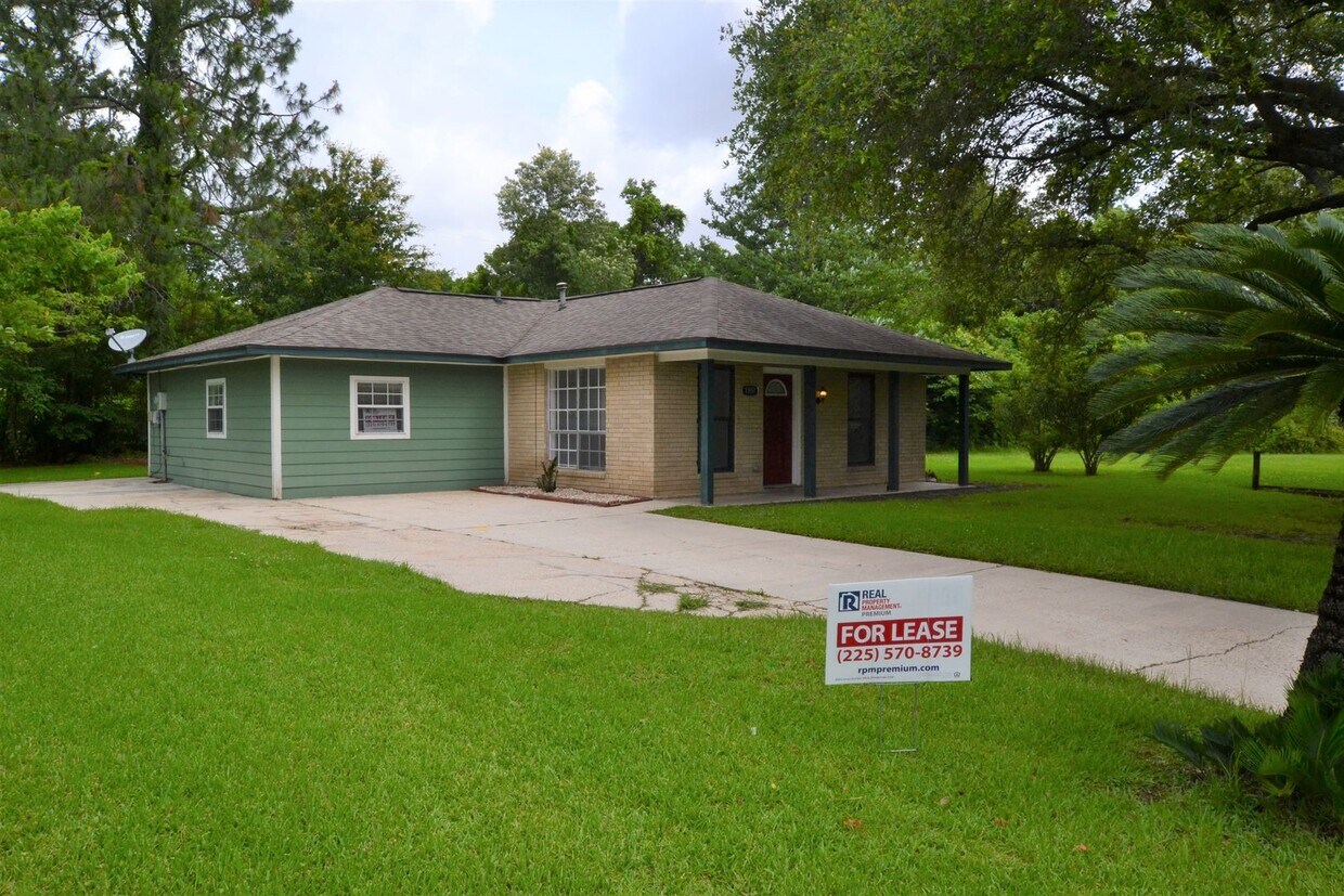 Must See! Newly updated, 3 bedroom, 1.5 bath off Starring Lane in Mayfair Subdivsion - Must See! Newly updated, 3 bedroom, 1.5 bath off Starring Lane in Mayfair Subdivsion