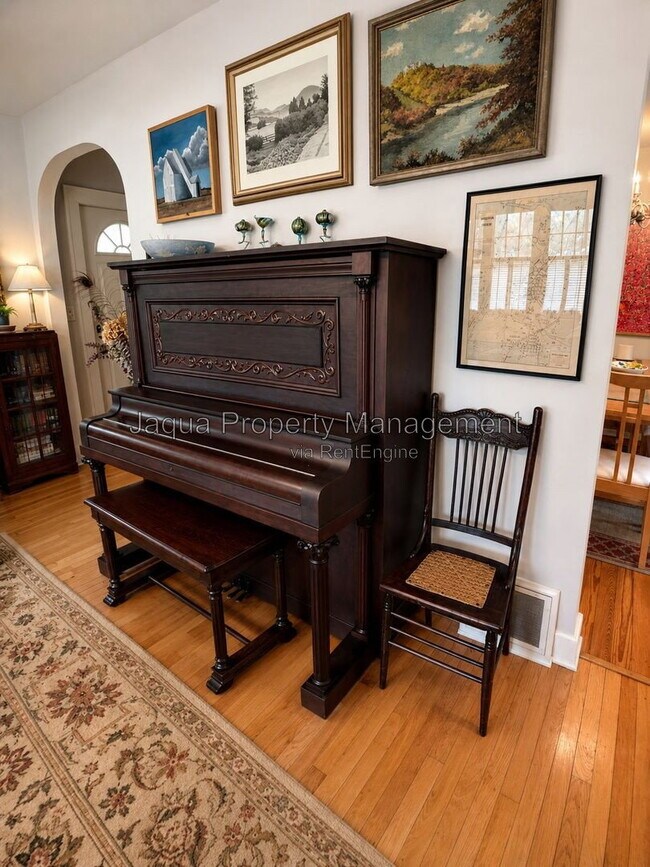 Foto del edificio - 630 Pleasant St