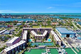 Building Photo - 1011 Anglers Cove