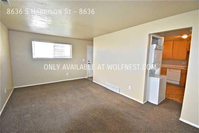 Foto del edificio - Adorable 2 Bed Sandy Condo! No Deposit Opt...