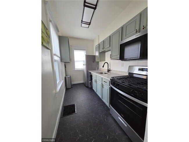 Foto del edificio - 1601 Sherburne Ave