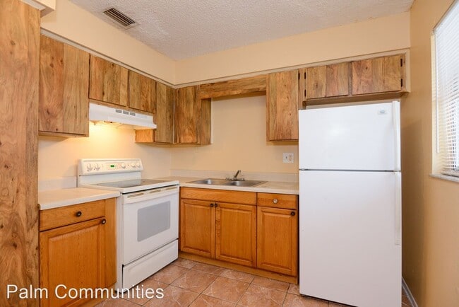 Building Photo - 4520 76th Ave N