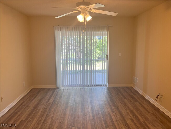 Foto del edificio - 310 SW 24th Ave