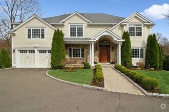 Building Photo - 57 Overbrook Dr