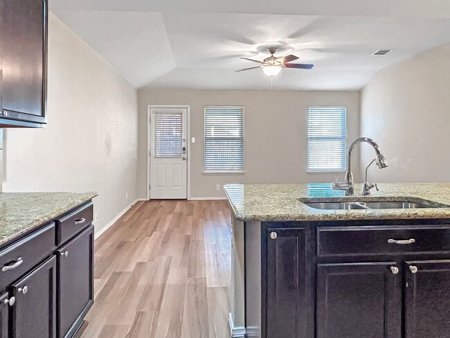 Building Photo - 5BR in Wildhorse | Great Layout + Greenbelt Views