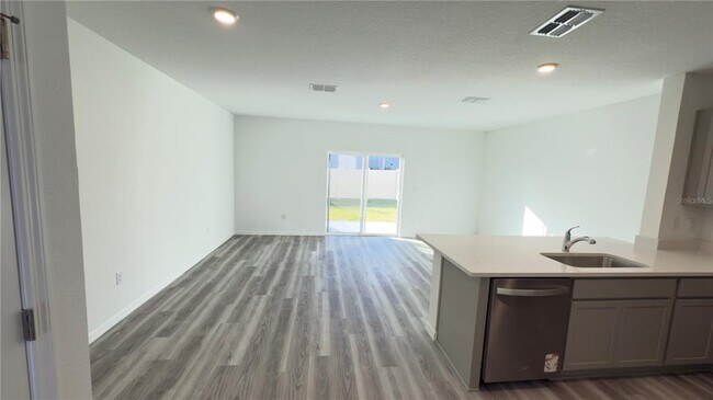 Building Photo - 31262 Midnight Sun Wy