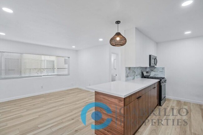 Building Photo - 4669 34th St